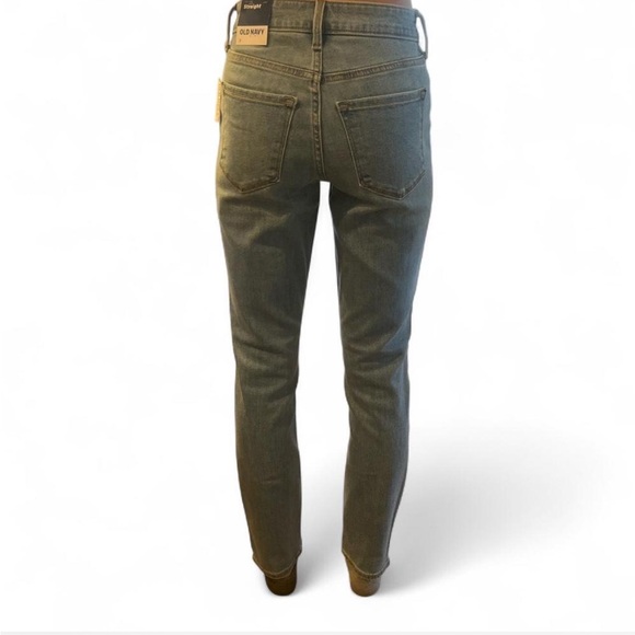 Old Navy Straight Leg Women's Jeans - Picture 2 of 4